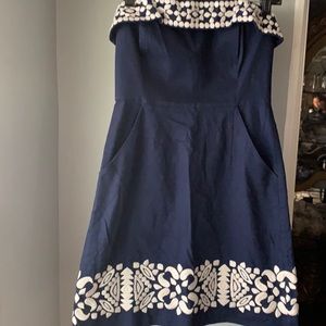 Beautiful navy vineyards dress